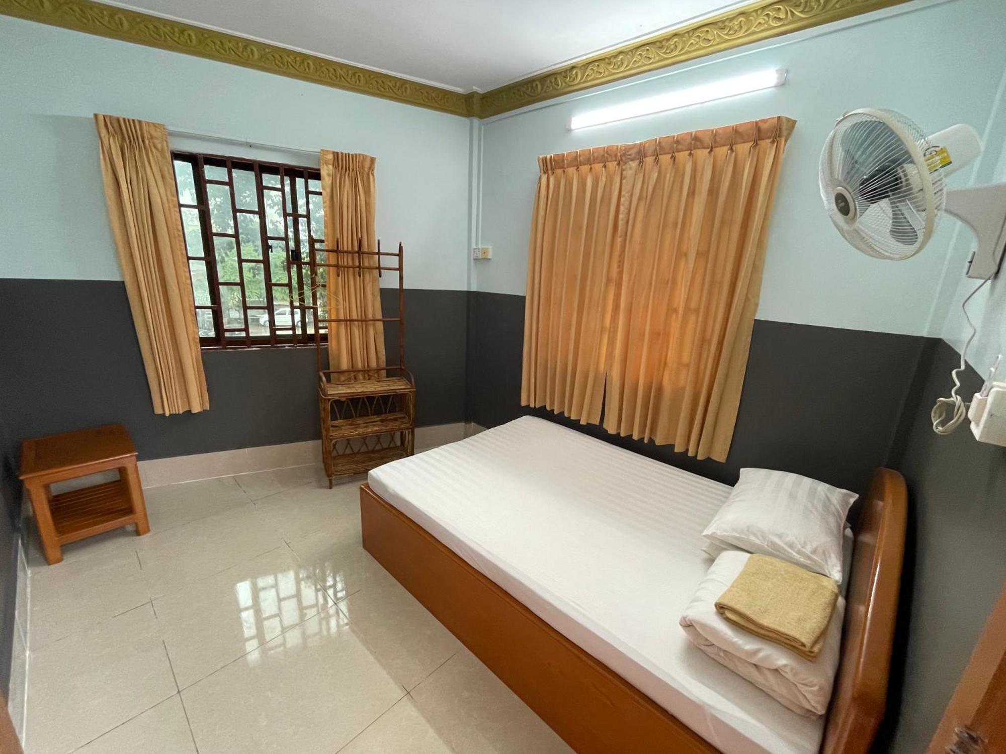 Apsara Guest House Kampot City Exterior photo